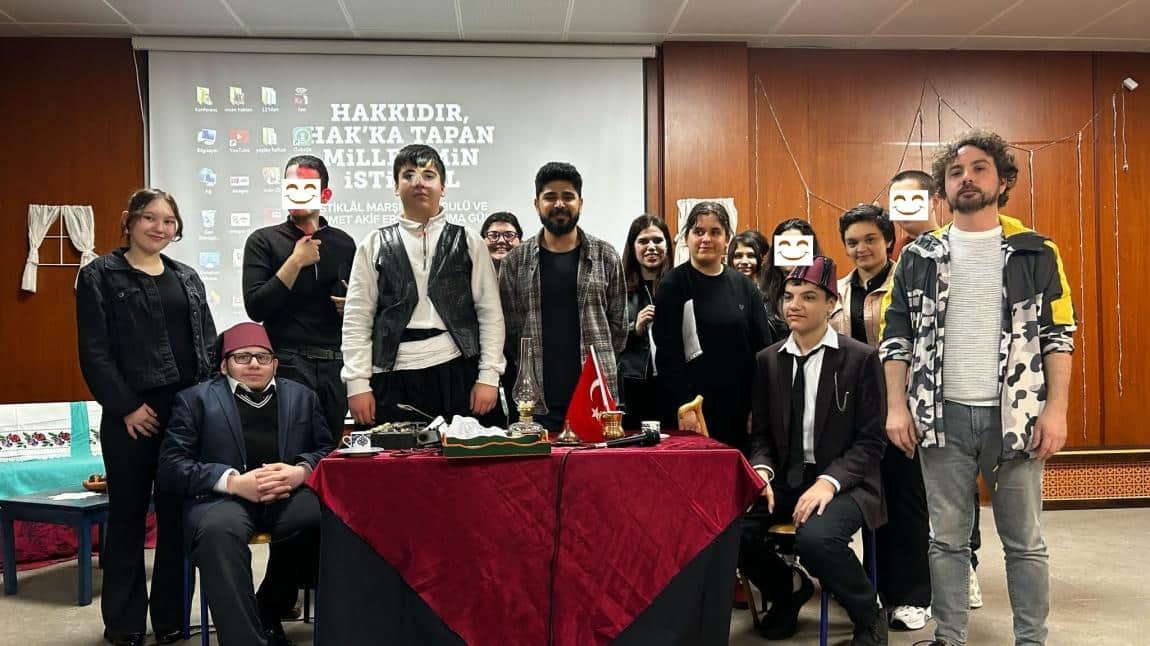 12 Mart İstiklal Marşı’nın kabulü, Mehmet Akif Ersoy’u Anma Günü okulumuzda çeşitli etkinliklerle kutlandı.